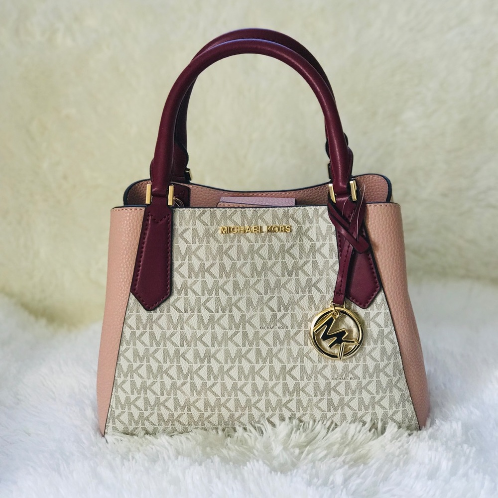 MICHAEL KORS SET - Picture 2 of 8
